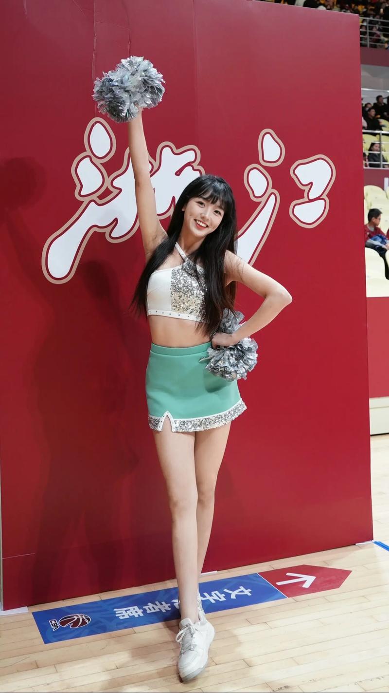 “加油加油!吸吹吸吹”这间检查室里好像有一支啦啦队