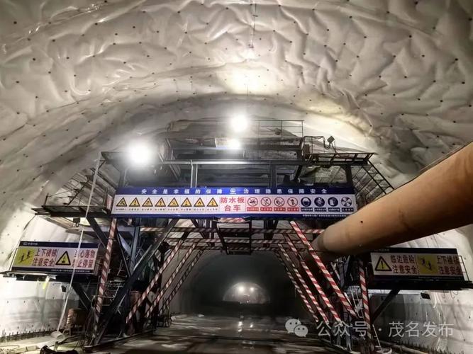 阳信高速大旺垌2号隧道左洞贯通
