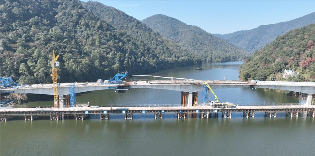 人民日报|江西新余仙女湖环湖公路钟山峡大桥通车