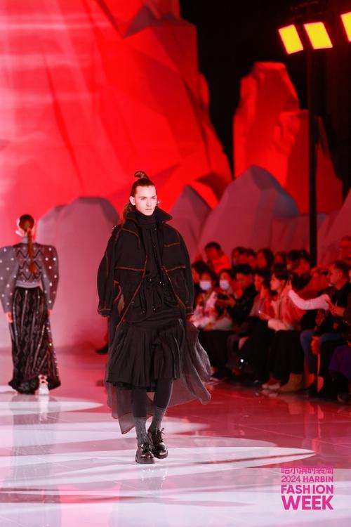 2025第十一届哈尔滨国际时装周启幕