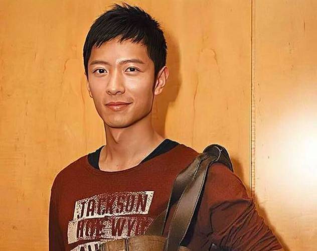 知名男星官宣结婚!小10岁妻子已怀孕多月,曾参演《新闻女王》