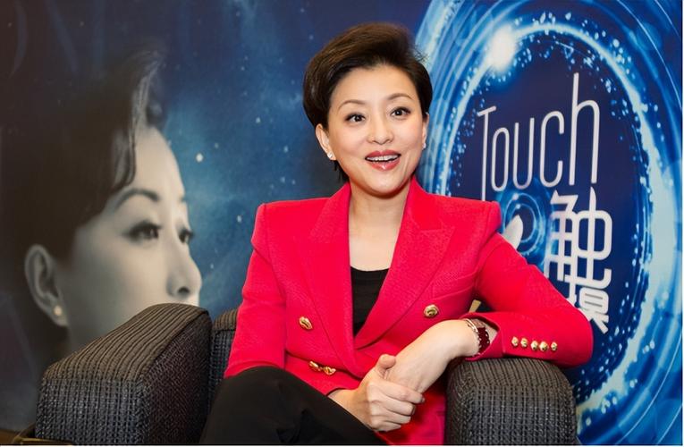 杨澜等亮相星空演讲2024·益起讲专场 分享责任和爱的故事