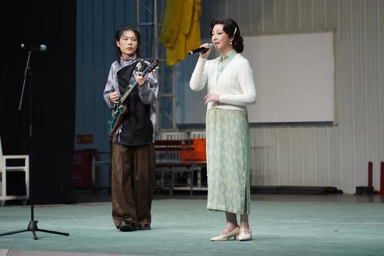 致敬女性力量!昆曲《李佩先生》在合肥上演